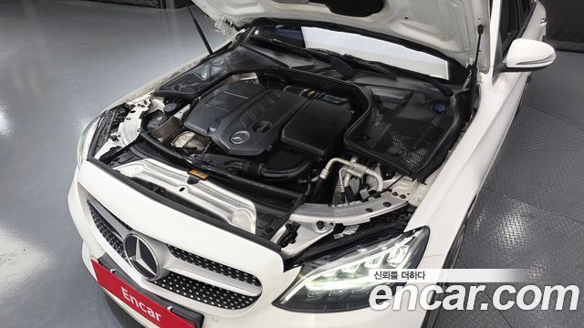 Mercedes-Benz C-Class C220 d 4MATIC AMG Line
