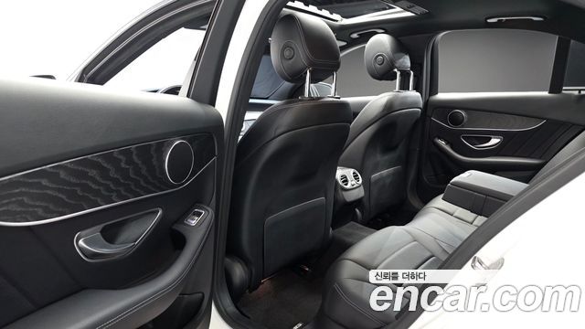 Mercedes-Benz C-Class C220 d 4MATIC AMG Line