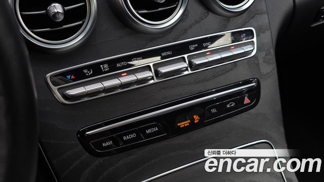 Mercedes-Benz C-Class C220 d 4MATIC AMG Line