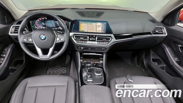 BMW 3-Series 320i
