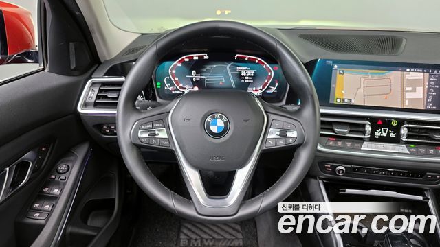 BMW 3-Series 320i