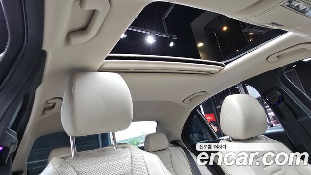 Mercedes-Benz E-Class E300 AMG Line
