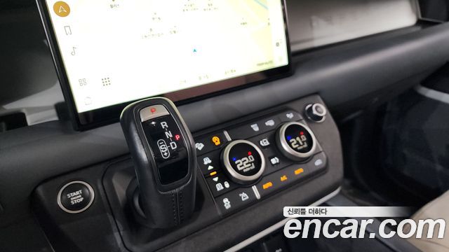 Land Rover Defender 110 D300 HSE