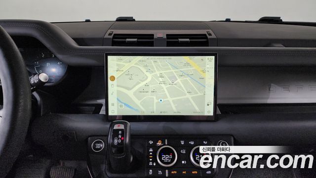 Land Rover Defender 110 D300 HSE