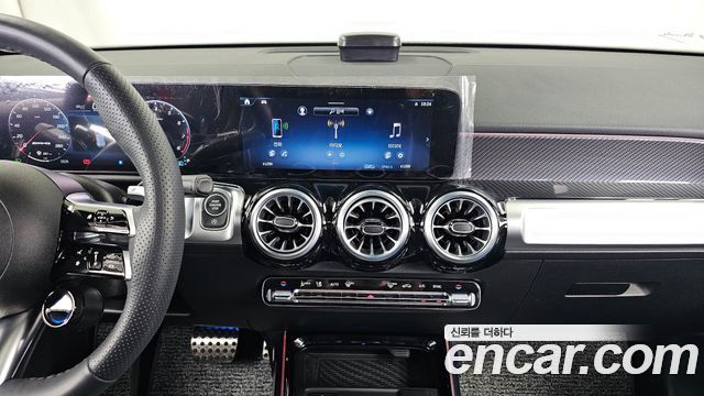 Mercedes-Benz GLB-Class AMG GLB35 4MATIC