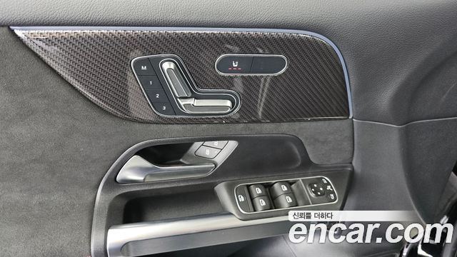 Mercedes-Benz GLB-Class AMG GLB35 4MATIC