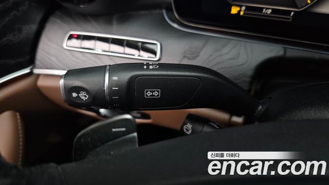 Mercedes-Benz E-Class E300 4MATIC Avnatgarde