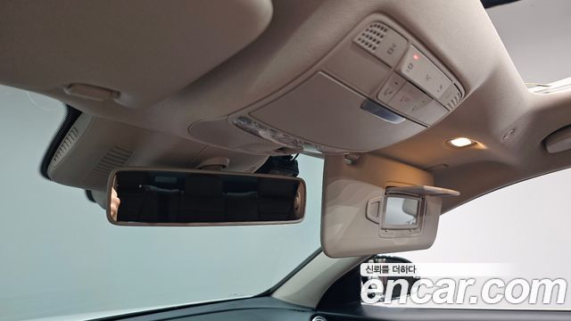 Mercedes-Benz E-Class E300 4MATIC Avnatgarde