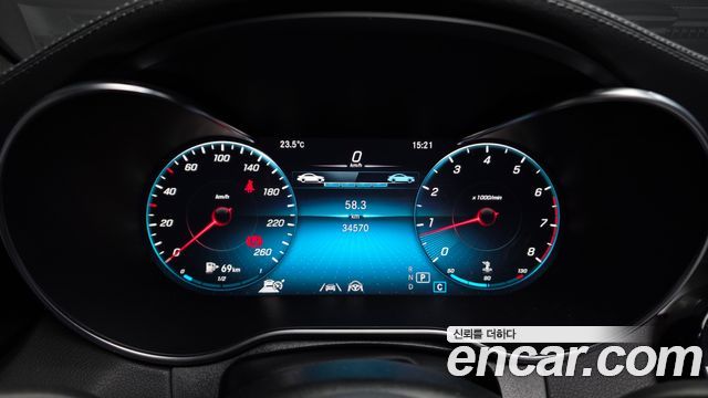 Mercedes-Benz GLC-Class GLC300 4MATIC Premium