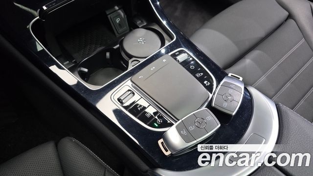 Mercedes-Benz GLC-Class GLC300 4MATIC Premium