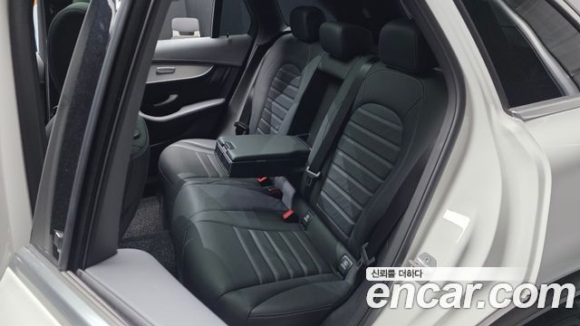 Mercedes-Benz GLC-Class GLC300 4MATIC Premium
