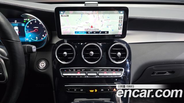 Mercedes-Benz GLC-Class GLC300 4MATIC Premium