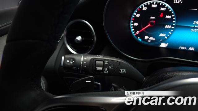 Mercedes-Benz GLC-Class GLC300 4MATIC Premium
