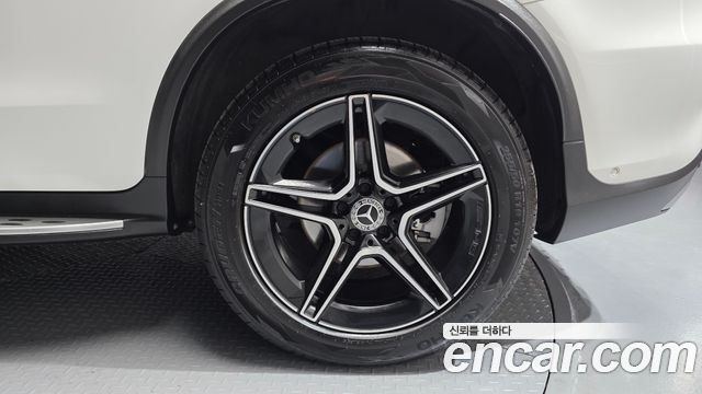 Mercedes-Benz GLC-Class GLC300 4MATIC Premium