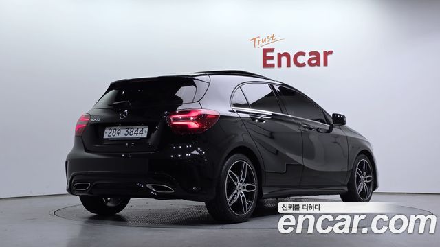 Mercedes-Benz A-Class A200 AMG Line