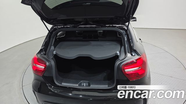 Mercedes-Benz A-Class A200 AMG Line