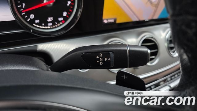 Mercedes-Benz E-Class E200 Avantgarde