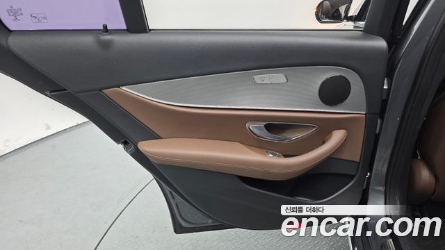 Mercedes-Benz E-Class E200 Avantgarde