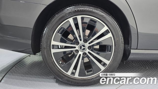 Mercedes-Benz E-Class E250 Avantgarde