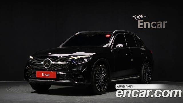 Mercedes-Benz GLC-Class GLC300 4MATIC AMG Line