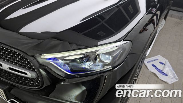 Mercedes-Benz GLC-Class GLC300 4MATIC AMG Line