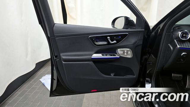 Mercedes-Benz GLC-Class GLC300 4MATIC AMG Line
