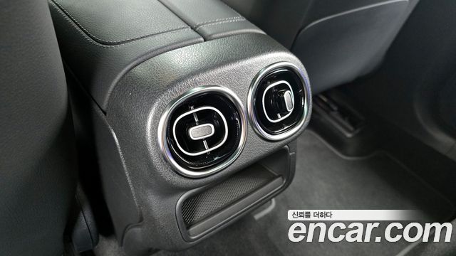 Mercedes-Benz GLC-Class GLC300 4MATIC AMG Line