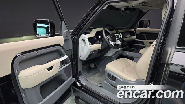 Land Rover Defender 90 D250 SE
