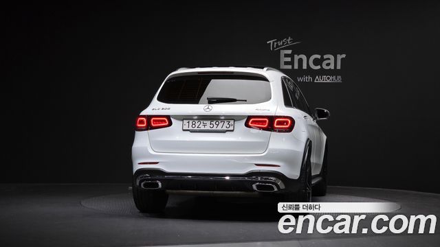 Mercedes-Benz GLC-Class GLC300 4MATIC Premium