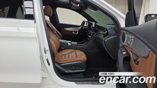 Mercedes-Benz GLC-Class GLC300 4MATIC Premium
