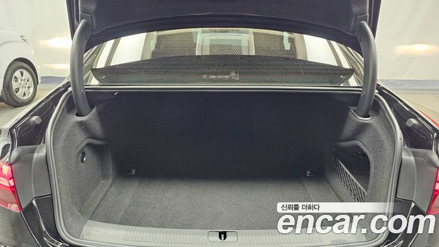 Audi A4 40 TFSI Premium