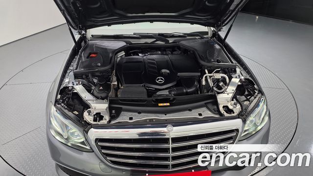 Mercedes-Benz E-Class E220d Exclusive