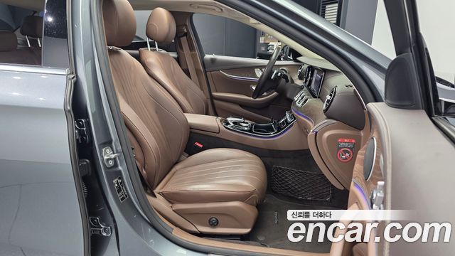 Mercedes-Benz E-Class E220d Exclusive