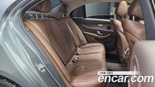Mercedes-Benz E-Class E220d Exclusive