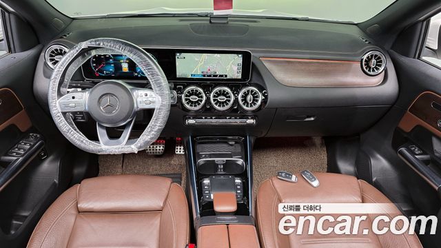 Mercedes-Benz GLA-Class GLA250 4MATIC