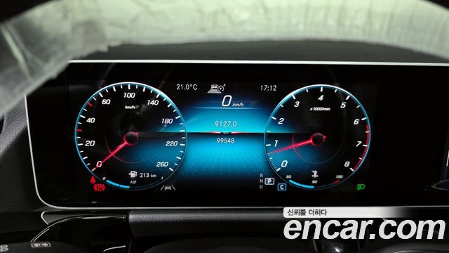 Mercedes-Benz GLA-Class GLA250 4MATIC