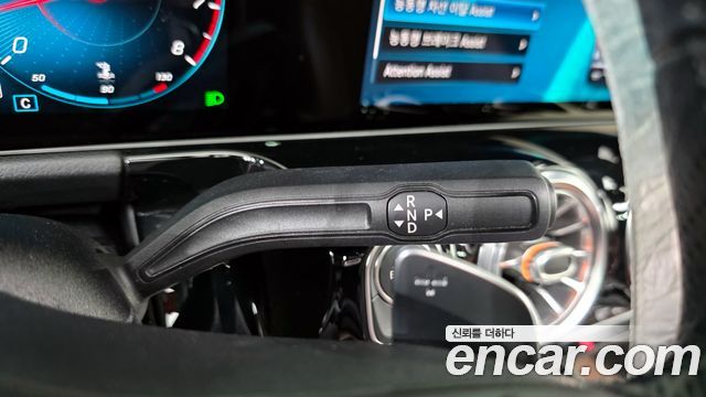 Mercedes-Benz GLA-Class GLA250 4MATIC