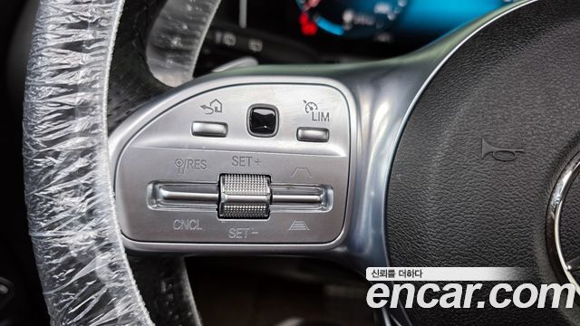 Mercedes-Benz GLA-Class GLA250 4MATIC