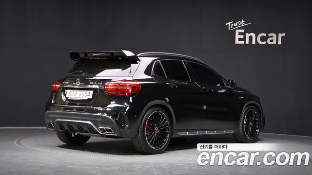 Mercedes-Benz GLA-Class GLA45 AMG 4MATIC
