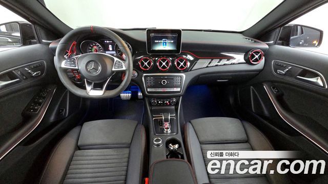 Mercedes-Benz GLA-Class GLA45 AMG 4MATIC