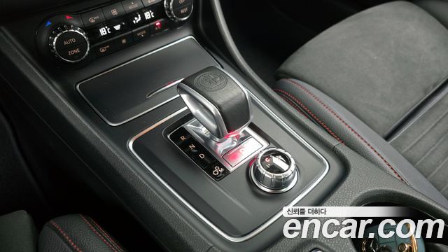 Mercedes-Benz GLA-Class GLA45 AMG 4MATIC