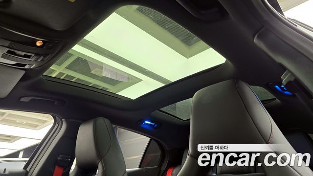 Mercedes-Benz GLA-Class GLA45 AMG 4MATIC