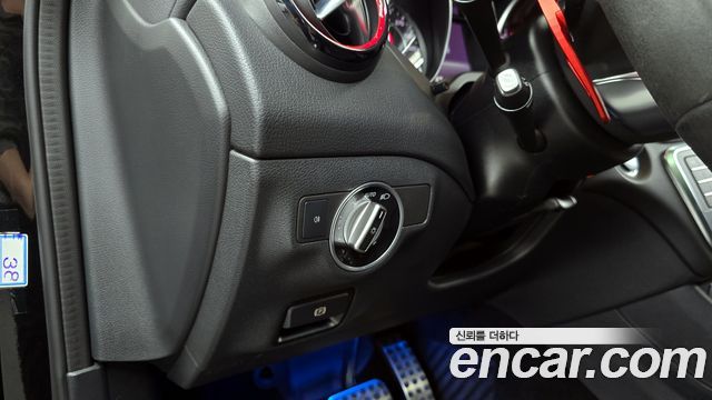 Mercedes-Benz GLA-Class GLA45 AMG 4MATIC