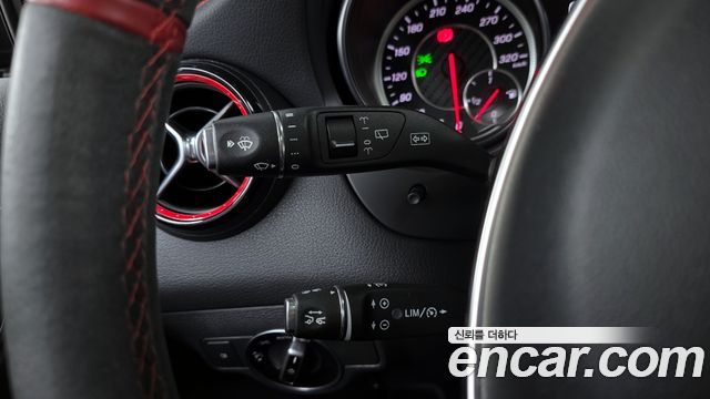 Mercedes-Benz GLA-Class GLA45 AMG 4MATIC
