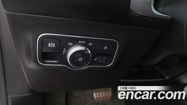 Mercedes-Benz GLB-Class GLB250 4MATIC