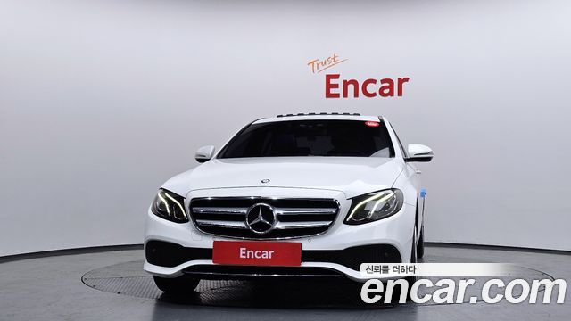 Mercedes-Benz E-Class E200 Avantgarde