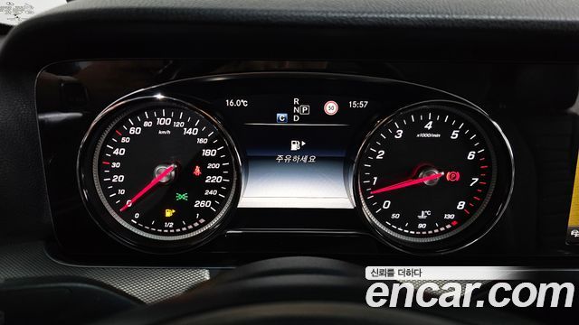 Mercedes-Benz E-Class E200 Avantgarde