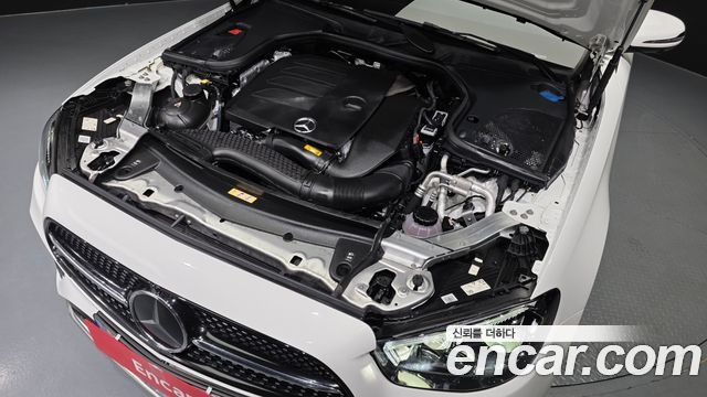Mercedes-Benz E-Class E350 4MATIC AMG Line