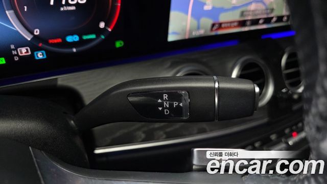 Mercedes-Benz E-Class E350 4MATIC AMG Line