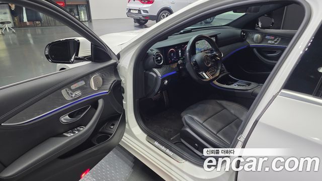 Mercedes-Benz E-Class E350 4MATIC AMG Line